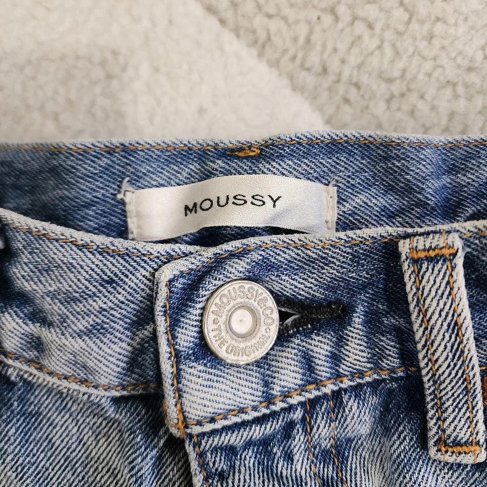 Moussy size they